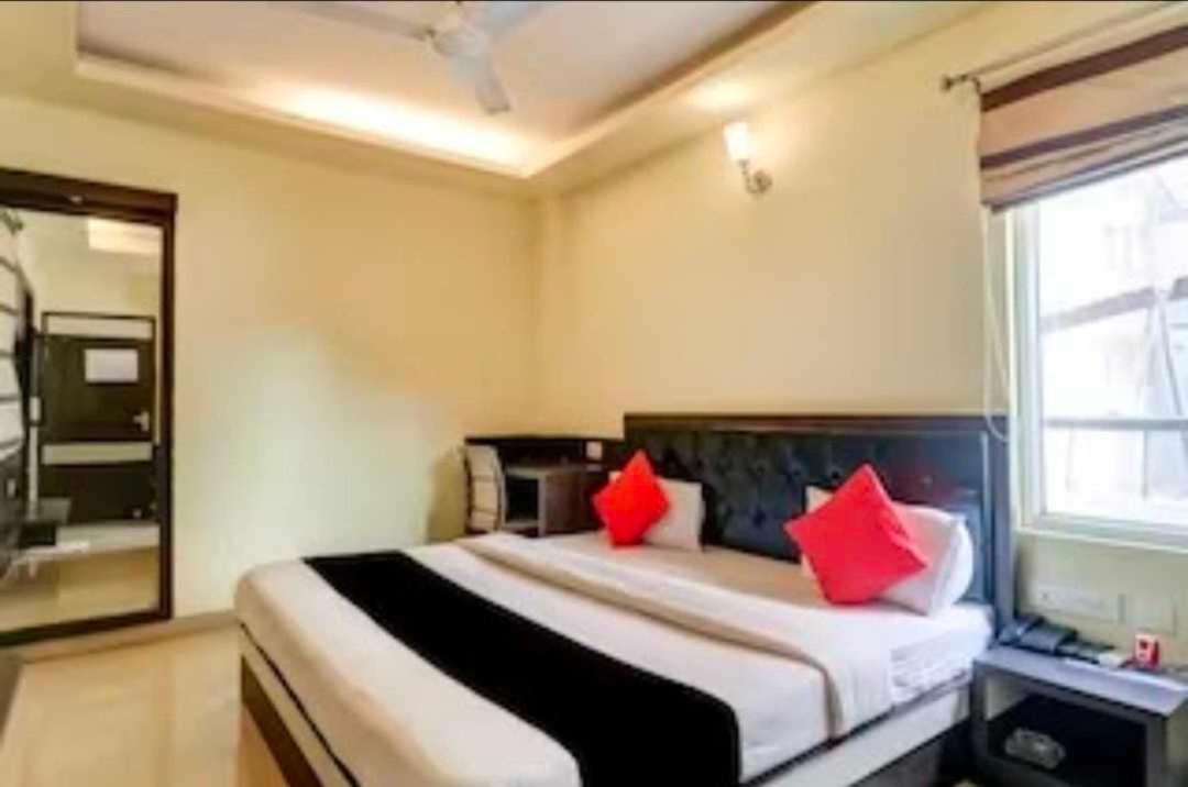 Collection O Hotel Kashi Inn Varanasi Exterior photo