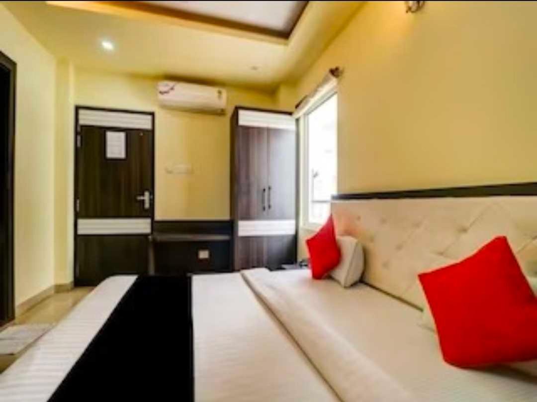 Collection O Hotel Kashi Inn Varanasi Exterior photo