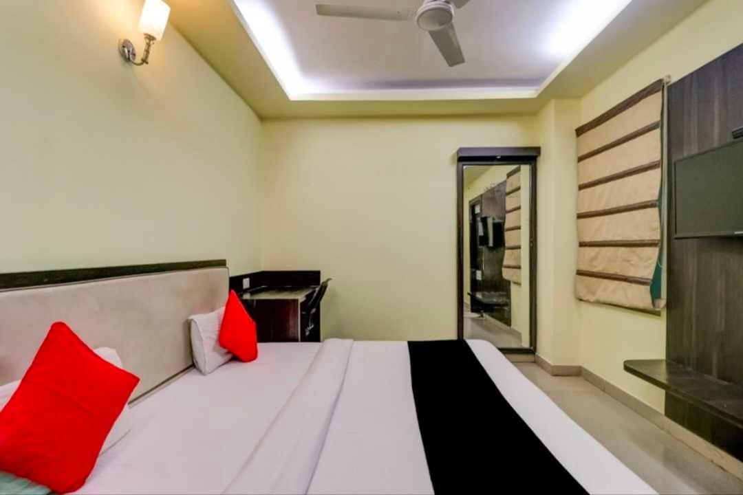 Collection O Hotel Kashi Inn Varanasi Exterior photo