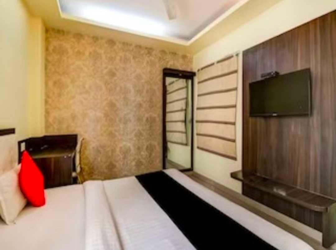 Collection O Hotel Kashi Inn Varanasi Exterior photo
